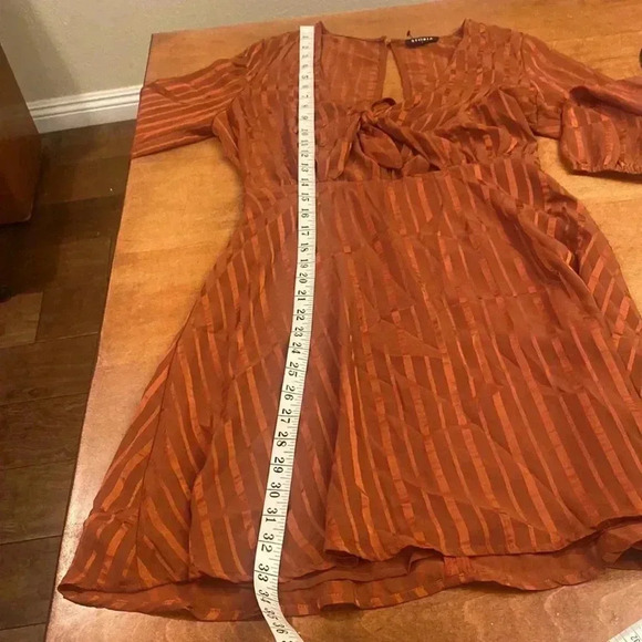 Women’s Storia mini long sleeve dress. Size Large. - Picture 8 of 8